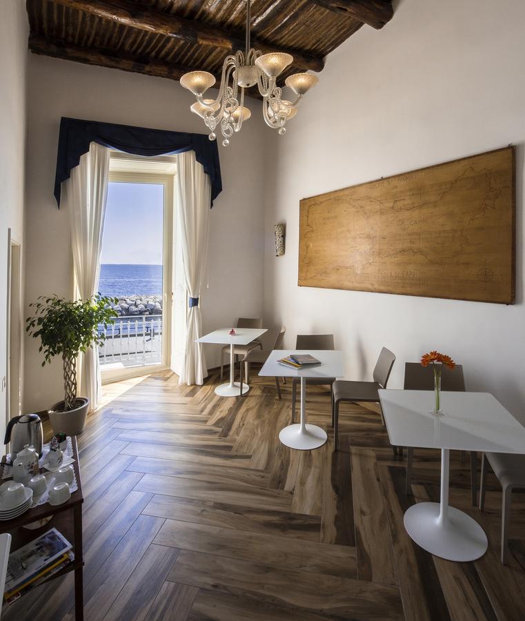 Mareluna Suite De Charme Napoli Eksteriør billede